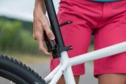 MonkeyLink ML-Light Recharge 30 Lux Set Mit USB-Anschluss 14 MonkeyLink ML-Light Recharge 30 Lux Set Mit USB-Anschluss -Bieg Rear Einsetzen 1