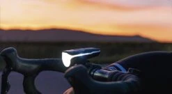 Sigma Aura-80 Und Blaze-Set Mit Akku Für USB-Ladegerät -Bieg Sigma Frontleuchte Batterieleuchte LED Akku Aura 80 Lux USB 17800 4016224178001 070 28037i